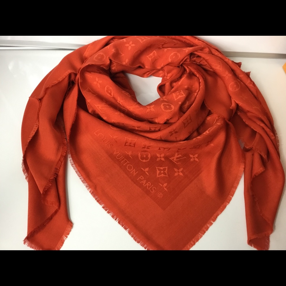 SOLD-100% Auth Louis Vuitton Silk Wool Shawl Scarf - Picture 4 of 8